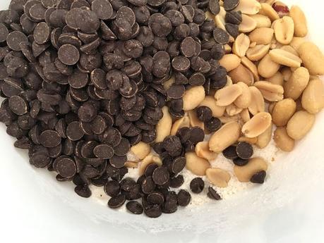 recetas delikatissen Peanut Cookies with M&M’s galletas fáciles galletas caseras cookies peanut butter cookies m&ms Cookies de cacahuetes y chocolate cookies crema de cacahuete cookies chocolate 