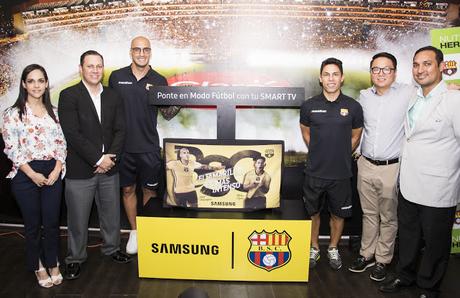 Presentan Samsung Smart TV Barcelona, un homenaje a la hinchada más grande del Ecuador