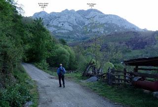 Pel.luno-La Pandiel.la-La Ventanina-El Mayéu Mea-La Boyica-Picu Dubil (Peña Mea)