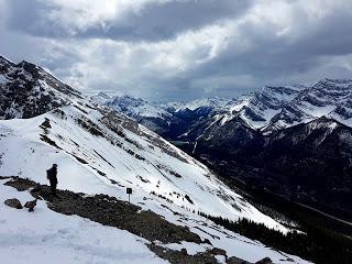SENDERISMO EN KANANASKIS: HA LING PEAK (2407 m) SENDERISMO EN KANANASKIS: HA LING PEAK (2407 m)