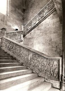 AD SUMMUM CAELI. LA ESCALERA DEL CONOCIMIENTO Y DEL AMOR EN LA UNIVERSIDAD DE SALAMANCA