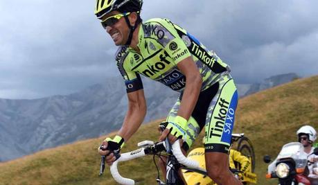 Pedalear de pie vs pedalear sentado, ¿qué es más eficaz?