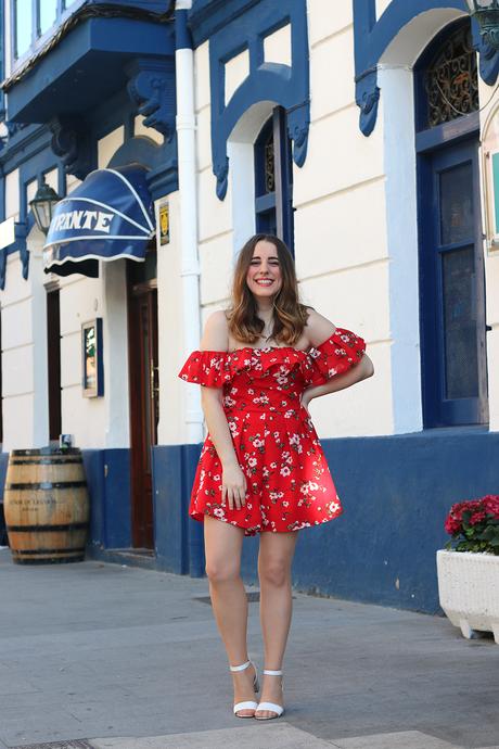 Mono de flores y lugares con encanto