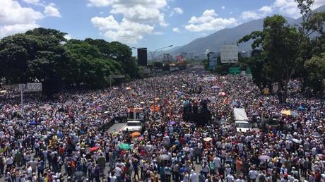 “Todos a Caracas”, la manifestación que mantiene a los venezolanos en las calles