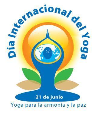 108 saludos al sol y Día internacional del yoga