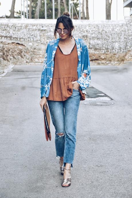 FLORAL BLOUSE