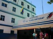 Mujer salta primer piso Hospital Porlamar bebé brazos