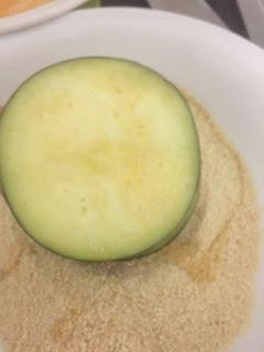 BOCADILLOS DE BERENJENA, JAMON Y QUESO