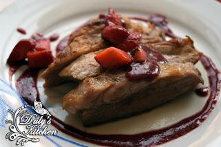 Secreto ibérico con Salsa de fresas y vino Secreto ibérico con Salsa de fresas y vino