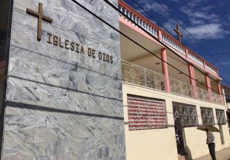 Asesinato de ex presidenta nacional de la FEEM saca a la luz negocios sucios en Holguín Asesinato de ex presidenta nacional de la FEEM saca a la luz negocios sucios en Holguín