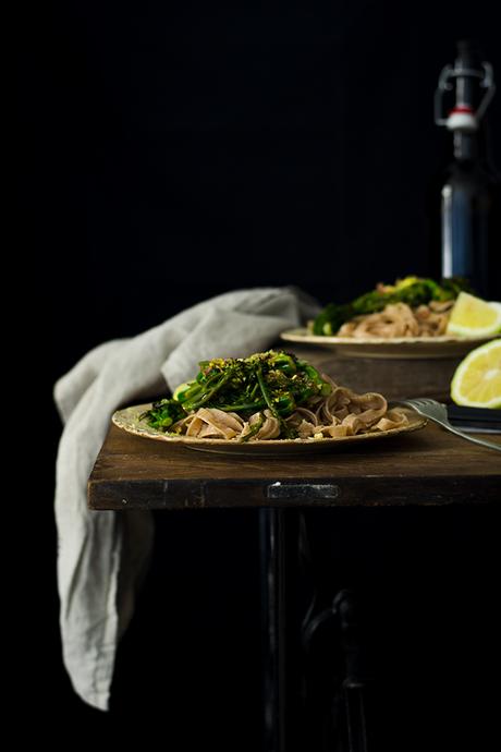 PASTA FRESCA DE ESPELTA CON BIMI Y PISTACHOS