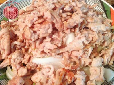 Ensalada de pollo, manzana y salsa oriental Ensalada de pollo, manzana y salsa oriental