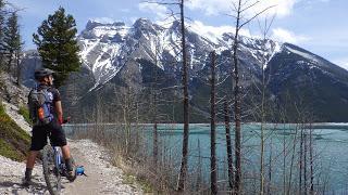 EN BICI POR EL LAKE MINEWANKA