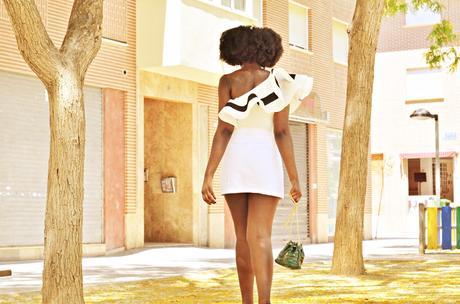 TOTAL WHITE BUT STYLISH