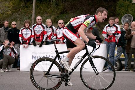 ¿Qué le sucede a tu cuerpo durante una subida en bicicleta?