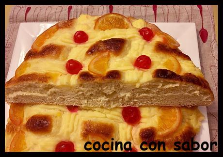 Coca de Sant Joan con crema 