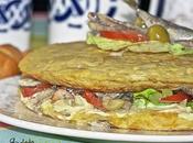 Tortilla Patata rellena Chicharros (Jureles) Ensalada