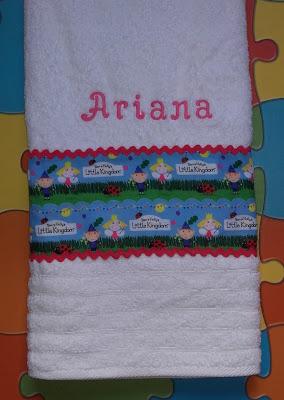 BEN Y HOLLY PARA ARIANA