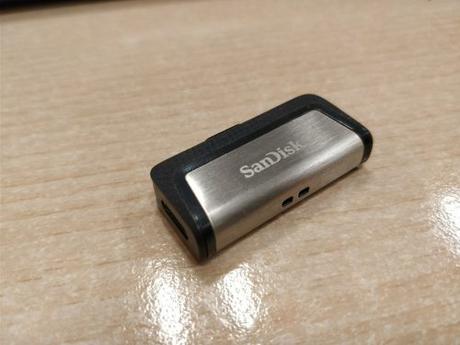 Memoria Sandisk Dual de 32GB, el mejor aliado para este verano