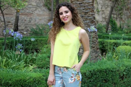 BLUE CULOTTES AND YELLOW TOP