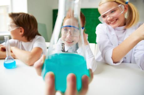 FUNBRAIN: EXPERIENCIAS CIENTÍFICAS DIVERTIDAS