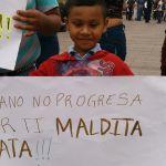 Potosinos toman el Congreso del Estado; Diputados huyen