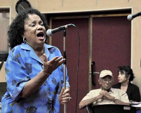 A llanto vivo, así fue el último ALEGRIAS DE SOBREMESA A llanto vivo, así fue el último ALEGRIAS DE SOBREMESA