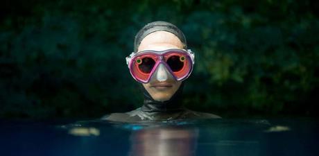 Snapchat lanza Seaseeker, lentes para grabar bajo agua