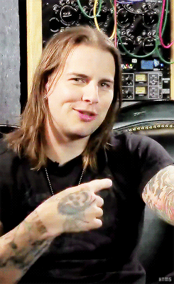 Resultado de imagen para matt shadow long hair gif