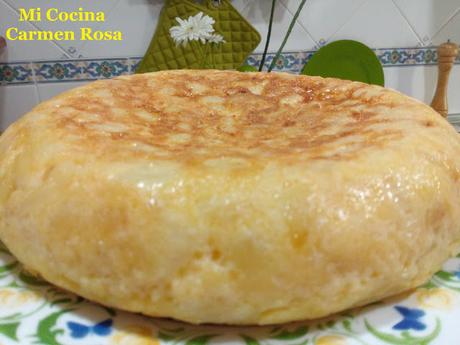 TORTILLA DE PAPAS CON CEBOLLA