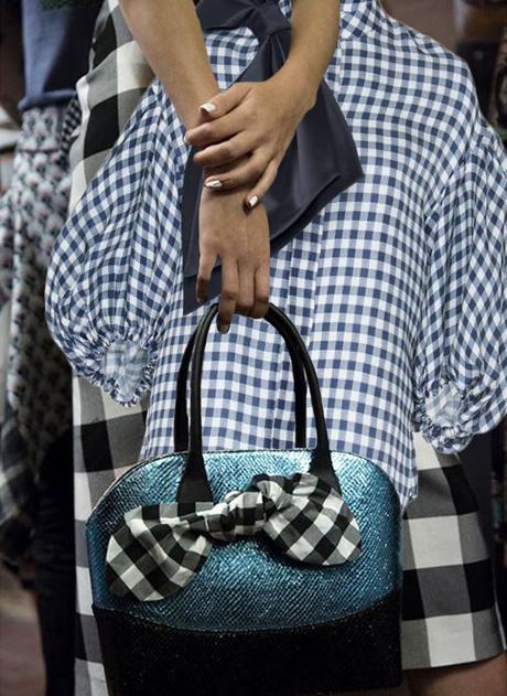 El Vichy coquetea con la vanguardia