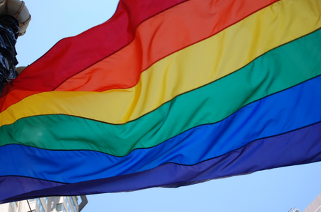 ¿Y si la bandera del orgullo gay no me representa?