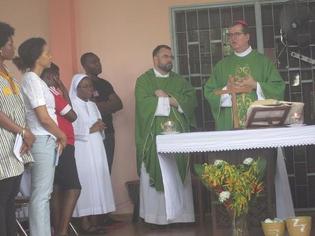 Bienvenido a la Nunciatura de Bangui, don Santiago