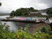 Imprescindibles visita Escocia (7). Portree, puerto multicolor Skye