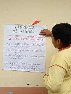 Luciano Bautista nos comparte estas fotos. Librería es un...