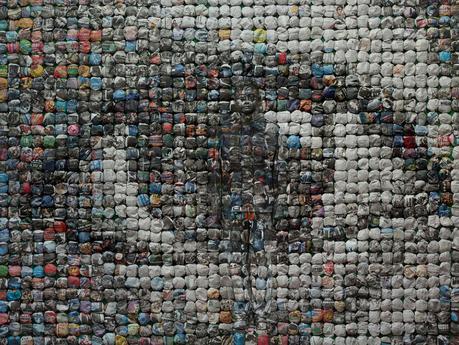 Este artista chino se esconde en el ambiente ¿lo puedes ver?