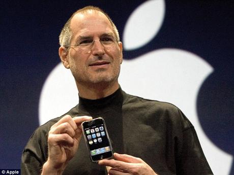 Steve Jobs mandó crear el iPhone porque odiaba a un ejecutivo de Microsoft
