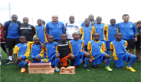 La Escuela de Fútbol AFA Angola protagonista en el Diario Sport