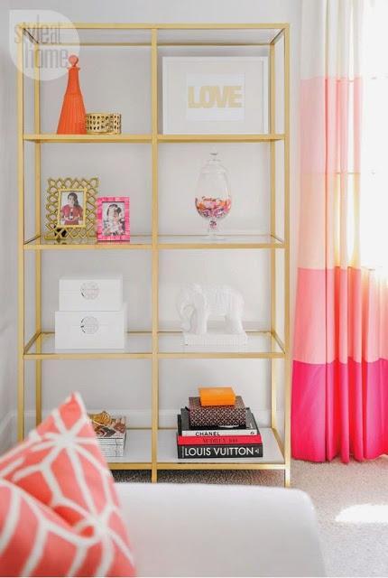 Julio: Interiores en Color Rosa amapola