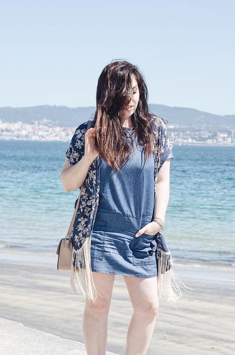 4 formas de combinar un vestido denim 4 formas de combinar un vestido denim