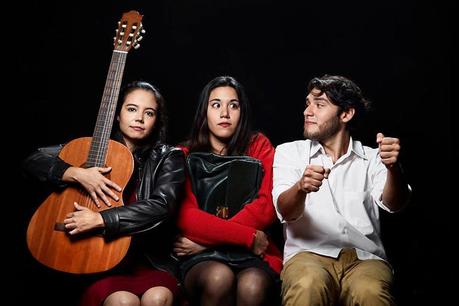 'El Amor de las Luciérnagas': Detective de sí mismo