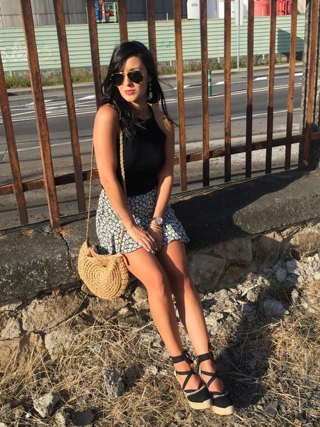 Falda mini de flores photo 2D4FE23B-150A-4244-9CDB-FCE5E9DAF0A6_zpsxxvd7ndd.jpg