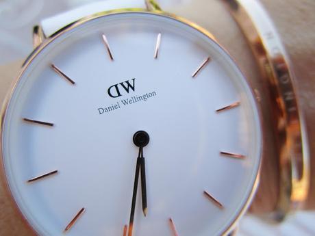 Haz un guiño al verano con el nuevo Classic Petite Bondi de Daniel Wellington...