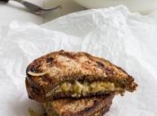 Sándwich caliente queso cebolla caramelizada Anthony Bourdain (Cooking Chef)