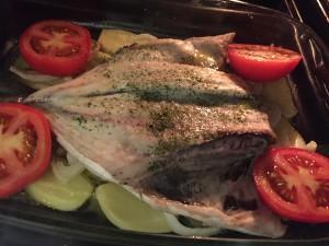 Dorada al horno con verduras