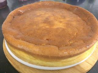 PASTEL DE QUESO CON FRUTOS ROJOS