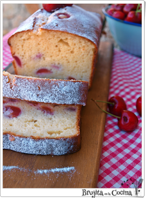 Pastel de queso y cereza