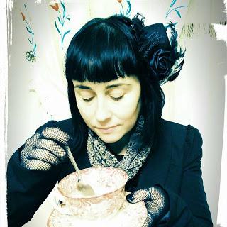 (Reseña) Bésame a Medianoche by Elizabeth Bowman