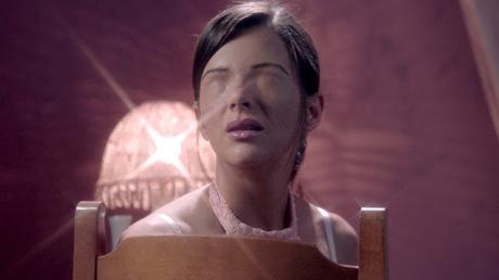 PIELES: LA PARADA DE LOS FREAKS