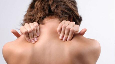 Dolor de espalda superior: consejos y ejercicios de rehabilitación